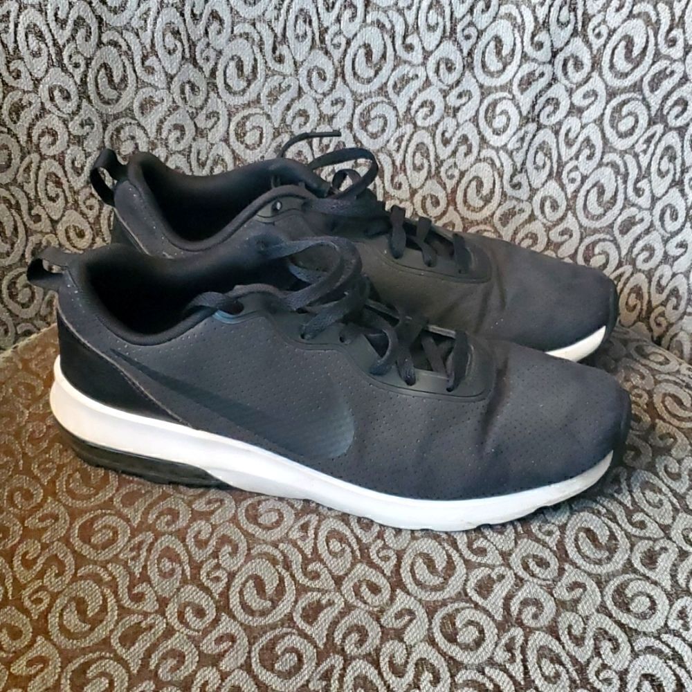 NIKE Air Turbulence Sneakers - Size 12‎